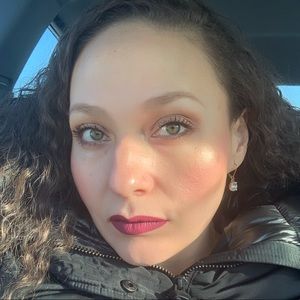 Meet your Posher, Luz